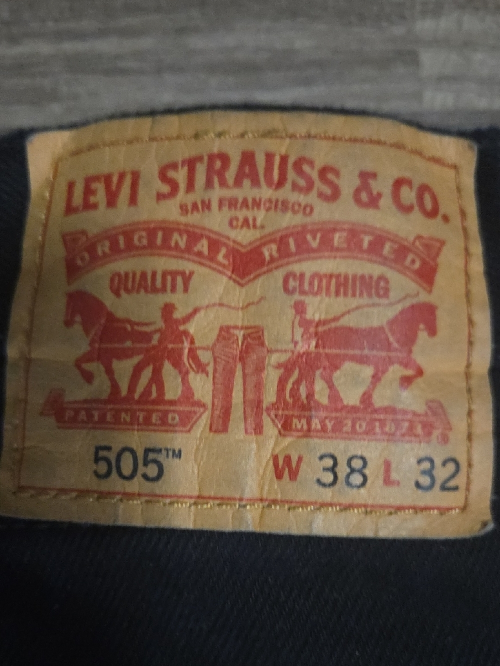 Levi's Black  Men's Jeans 38 X30 - Picture 2 of 3